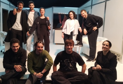 АУТОРИЗАЦИЈА ИЛИ ГДЕ ЈЕ ПРАВДА Нова драмска представа на сцени Позоришта младих