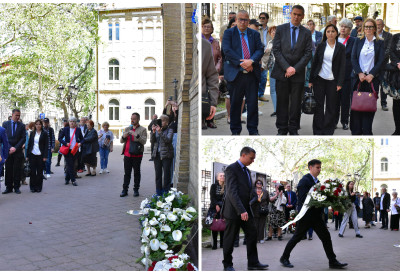 Сећање које не бледи! 82 ГОДИНЕ ОД ДЕПОРТАЦИЈЕ НОВОСАДСКИХ ЈЕВРЕЈА Положени венци код Синагоге