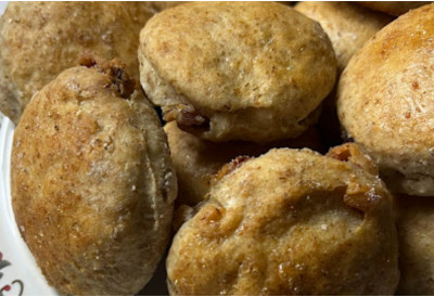 UKUSI VOJVODINE Domaće pogačice sa slaninom iz kuhinje naše ravnice