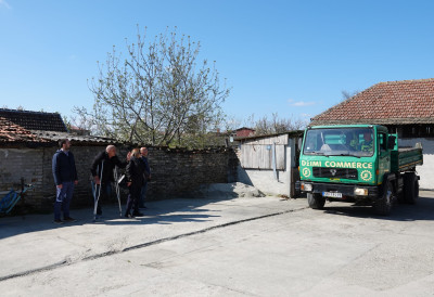 ПОМОЋ ЗА НАЈУГРОЖЕНИЈА ДОМАЋИНСТВА Огрев стиже у 75 домова избеглица и расељених лица у Сомбору, ево колико је издвојено из буџета града