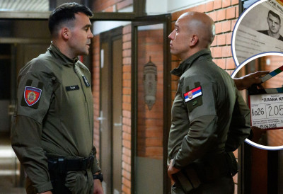 ОТМИЦА ЋЕРKЕ KАПЕТАНА ПОДИГЛА ЖАНДАРМЕРИЈУ НА НОГЕ (ВИДЕО, ФОТО) Снима се српска полицијска серија: Породичне тајне, сукоб генерација и опасне игре моћи у средишту приче, ДОНОСИМО СВЕ ДЕТАЉЕ