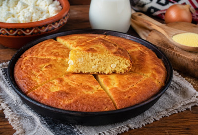 КАД ВЛАСИ УМЕШАЈУ ПРСТЕ Још једна варијација рецепта за проју, меку као душа мада нема јаја