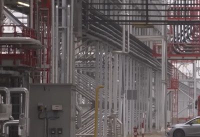 МОЛ ОТВОРИО КАРТЕ Дугорочно ћемо задржати рафинерију у Панчеву ако постанемо већински власник НИС-а