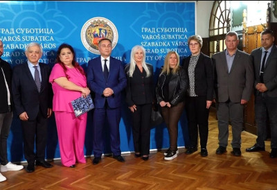 РОМСКА КУЛТУРА ВИШЕ ОД ФОЛКЛОРНЕ ДЕКОРАЦИЈЕ Шта 8. април заправо значи Суботици?