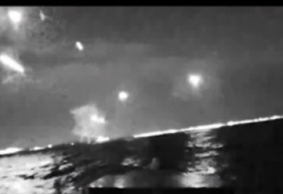 (ВИДЕО) УКРАЈИНСКА МОРНАРИЦА УДАРИЛA НА НАЈВАЖНИЈИ ЦИЉ У РУСИЈИ! Драматично, пројектилима напали  бродове ФСБ-а који чувају Кримски мост!