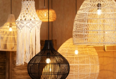 АКО СТЕ КУПИЛИ ОВУ БОХО ЛАМПУ ПРЕКО ТЕМУА, ПОД ХИТНО ЈЕ СКИНИТЕ! Унутрашње жице могу изазвати кратак спој!