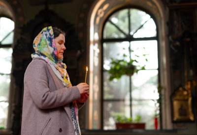 СУТРА СЕ СЛАВИ СЕЋАЊЕ НА ШЕСТ АПОСТОЛА! Верује се да доносе мир у дом, а ЈЕДАН ОБИЧАЈ многи заборављају, ево шта би требало урадити на овај дан