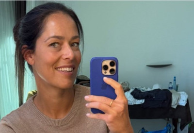 (ФОТО) Ненашминкана и босонога! АНА ИВАНОВИЋ ПОКАЗАЛА ПРИРОДНО ИЗДАЊЕ, а њен педикир одмах постао тема, ево који ТРЕНД ће доминирати овог пролећа