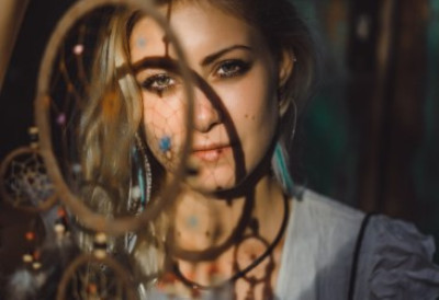 Када хороскоп престане да ласка... ШТА АСТРОЛОЗИ КАЖУ О НАЈМРАЧНИЈИМ СТРАНАМА СВИХ 12 ЗНАКОВА Неки ће се пронаћи у свакој речи, а многи ће пожелети да побегну од истине