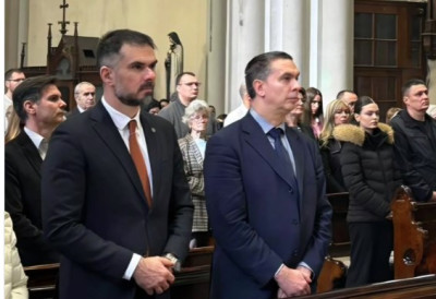 ГРАДОНАЧЕЛНИК МИЋИН НА УСКРШЊОЈ МИСИ У ЦРКВИ ИМЕНА МАРИЈИНОГ Нови Сад је град складног живота различитих народа, вера и традиција