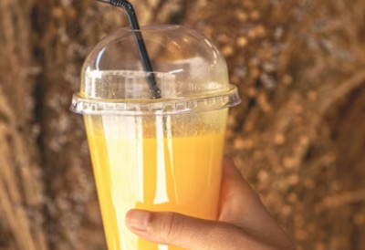 ЛИЗАО СЛАМКУ, ВРАТИО ЈЕ У АПАРАТ — И САД МУ ПРЕТИ ЗАТВОР Шала на Инстаграму могла би скупо да га кошта у Сингапуру