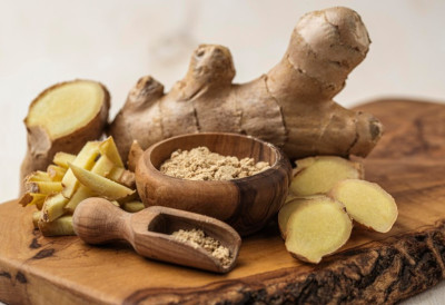 NE BACAJTE NOVAC NA SKUPI ĐUMBIR! Posadite ga sami kod kuće POSTUPAK JE iznenađujuće jednostavan, iz jednog komada niknu nove biljke