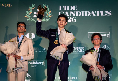 ТУРНИР КАНДИДАТА ДОНЕО ВЕЛИКА ИЗНЕНАЂЕЊА: Судар младости за највећу шаховску награду