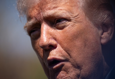 СПРЕМАЈУ СЕ ПРЕГОВОРИ У ПАКИСТАНУ Трамп: Оптимиста сам око мировног договора са Ираном ЦИЉ ПОТПУНО ОКОНЧАЊЕ КОНФЛИКТА