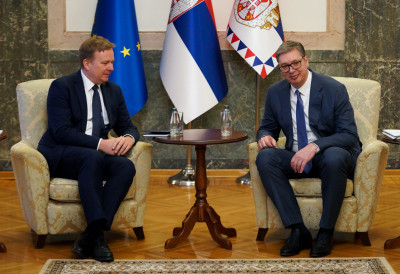 МЕРЕ ПРИШТИНЕ ПРИТИСАК НА СРБЕ И СРПСКЕ ИНСТИТУЦИЈЕ Председник Вучић са специјалним изаслаником ЕУ о ситуацији на Косову и Метохији