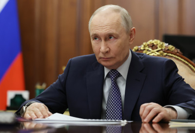 Путин прогласио ускршње примирје ОЧЕКУЈЕ СЕ ОД УКРАЈИНСКЕ СТРАНЕ ДА СЛЕДИ ПРИМЕР