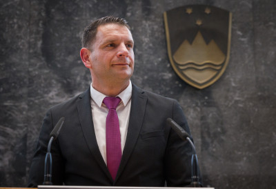 ПОЛИТИЧКИ ЗЕМЉОТРЕС У СЛОВЕНИЈИ: Стевановић тражи излазак из НАТО – спрема се нови референдум!