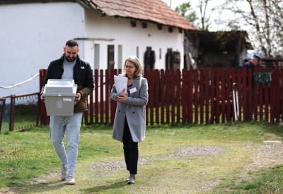 Затворена бирачка места на изборима у Мађарској КРЕЋЕ ПРЕБРОЈАВАЊЕ ГЛАСОВА
