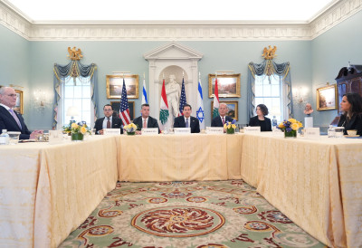 ВЕЛИКИ НАПРЕДАК У ПРЕГОВОРИМА Израел и Либан усаглашени за потпуно разоружање Хезболаха “ИРАН НЕ ТРЕБА ДА УТИЧЕ НА БУДУЋНОСТ ЛИБАНА“