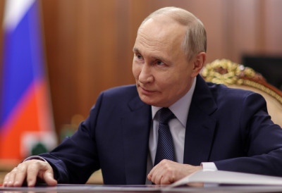 "КРЕНУЋЕ НА НАС СА 700.000 ВОЈНИКА" Застрашујуће упозорење белгијског генерала о Путиновом плану за Европу