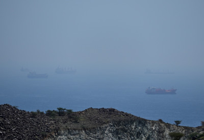 ОРМУСКИ МОРЕУЗ ПОД КАТАНЦЕМ Иран уводи таксе и контролу, пријављени напади на трговачке бродове