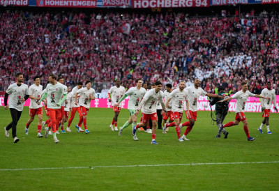 БАЈЕРНУ 35. ТИТУЛА ПРВАКА НЕМАЧКЕ: „Баварци“ четири кола пре краја осигурали трофеј