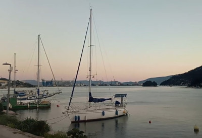 (ВИДЕО) ГРАД КОЈИ ГРЛИ ТРИ ВОДЕ Откријте јединствено место у комшилуку које лежи на реци, мору и језеру!