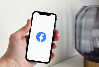 МЕТА ОДБАЦУЈЕ ОПТУЖБЕ ЕУ Спор око заштите малолетника на интернету