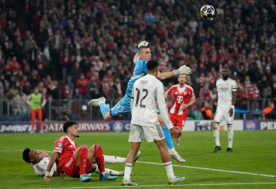 ЛИГА ШАМПИОНА: Бајерн у фантастичном реваншу избацио Реал Мадрид и заказао полуфинале са ПСЖ-ом, међу четири и Арсенал