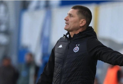 "Звезда заслужено победила, на моменте смо одлично парирали" БЛАГОЈЕВИЋ ПОСЛЕ ПОРАЗА У ВЕЧИТОМ ДЕРБИЈУ: "Морали смо да искористимо шансе, али све је ово процес"