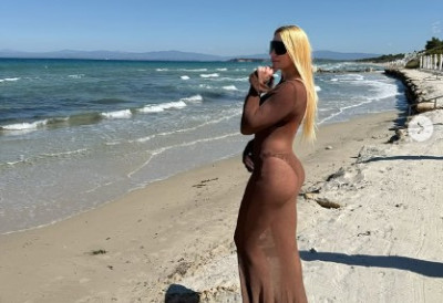 СЛАЂАНА ЕРИЋ ЗАПАЛИЛА ДРУШТВЕНЕ МРЕЖЕ: Српска одбојкашица издоминирала у 43. години, фотографијом са плаже