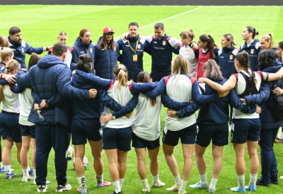 СРПКИЊЕ ПРЕД 45 ХИЉАДА ГЛЕДАЛАЦА! Важан испит чека ослабљен тим Лидије Стојкановић