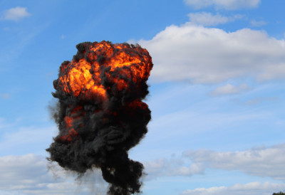 ЕКСПЛОЗИЈА КОД ПРИШТИНЕ Три особе повређене у Подујеву, СУМЊА СЕ НА ГАСНУ БОЦУ