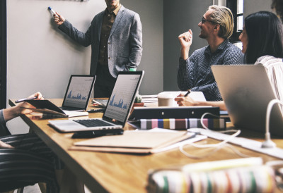 НОВИ САД ШИША БЕОГРАД ПО ПРЕДУЗЕТНИШТВУ На једну угашену фирму долази чак седам нових А ОВЕ ДЕЛАТНОСТИ СЕ НАЈБРЖЕ ГАСЕ У СРБИЈИ