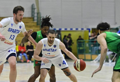 КОШАРКАШИ СПАРТАКА ИЗНЕНАЂЕНИ У НОВОМ МЕСТУ Крка надиграла Суботичане