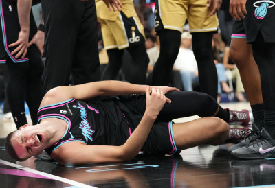 ЈОВИЋ ПРОПУШТА ПРВИ МЕЧ ПЛЕЈ-ИН ДУЕЛА против Шарлота због повреде зглоба