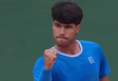 АЛКАРАЗ ДЕКЛАСИРАО БУБЛИКА: Шпанац у полуфиналу Монте Карла, лако прошао и Синер