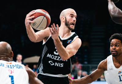 ЦРНО-БЕЛИ ИГРАЈУ ДЕРБИ У МОРАЧИ: Тешко гостовање, Пењароја зна рецепт до победе