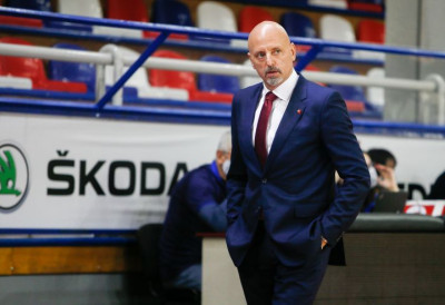 ОБРАДОВИЋ ОДЛУЧИО КО НЕ ИГРА КЛС: То су Монеке, Милер-Мекинтајер, Боломбој, Риверо и Мотејунас