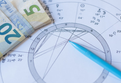 ФИНАНСИЈСКИ ХОРОСКОП ОД 6. ДО 12. АПРИЛА Овновима новац стиже са закашњењем; Девице добијају одличне вести везане за посао!