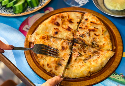 (ФОТО, ВИДЕО) СРЕМАЦ ПРАВИ НАЈБОЉИ БУРЕК У СРБИЈИ Млади пекар из Сремске Митровице Зеф Јоза Кајтази БУРЕГЏИЈА БРОЈ 1 на Пекаријади! Кад сам почињао, ништа нисам знао (ФОТО)