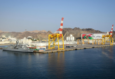 Нова драма у Ормуском мореузу! САД ПРЕСРЕЛЕ ИРАНСКИ ТЕРЕТНИ БРОД који је покушао да пробије блокаду