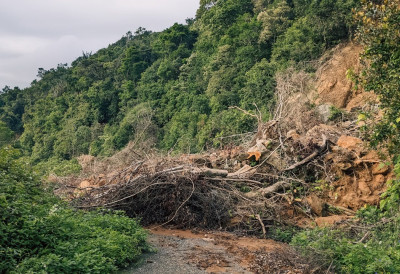 ОБЈАВЉЕНА НОВА МАПА И АПЛИКАЦИЈА КЛИЗИШТА У СРБИЈИ Активно 39.000! Ево где се највише црвени и ГДЕ НИКАКО НЕ ТРЕБА ГРАДИТИ