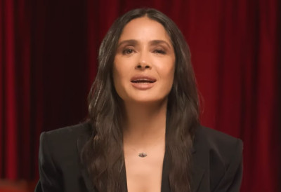 (ВИДЕО) ЛАТИНО ЗАВОДНИЦА СЕ КУНЕ ДА ЈОЈ СЕ ТРАМП УДВАРАО Пребацио јој капут преко рамена, а када га је одбила говорио је да је ПРЕНИСКА! Све открила у емисији