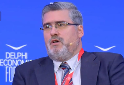 МИНИСТАР СТАРОВИЋ У АТИНИ ИЗРИЧИТ Навео примере Кипра и Украјине: Србија не одустаје од територијалног интегритета!