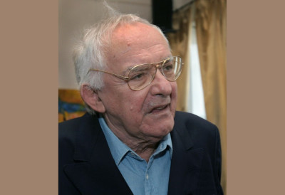 Сећање  у бронзи надживљава време: Нови Сад подиже бисту Моми Капору