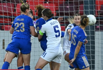 ДЕБАКЛ ОСЛАБЉЕНЕ СРБИЈЕ: Фудбалерке поражене од Италије у квалификацијама за Светско првенство