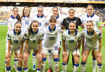 Спектакл пред 40.000 гледалаца СРБИЈА ПОРАЖЕНА ОД ШВЕДСКЕ у квалификацијама за светско првенство