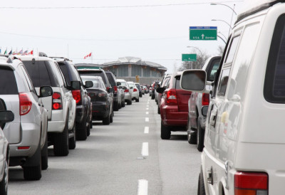 ЗБОГ КРЕМЕ НА РУКАМА МОЖЕТЕ ЧЕКАТИ ДУЖЕ НА ГРАНИЦИ Ево које ситуације вам компликују биометријску проверу- Посебно важе за жене