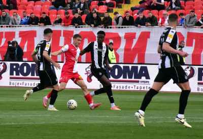 ДЕРБИ ИЗМЕЂУ ВОЈВОДИНЕ И ПАРТИЗАНА ЗАВРШЕН БЕЗ ГОЛОВА, У ИГРИ БЕЗ ИГРЕ: Голмани без посла и без оцене